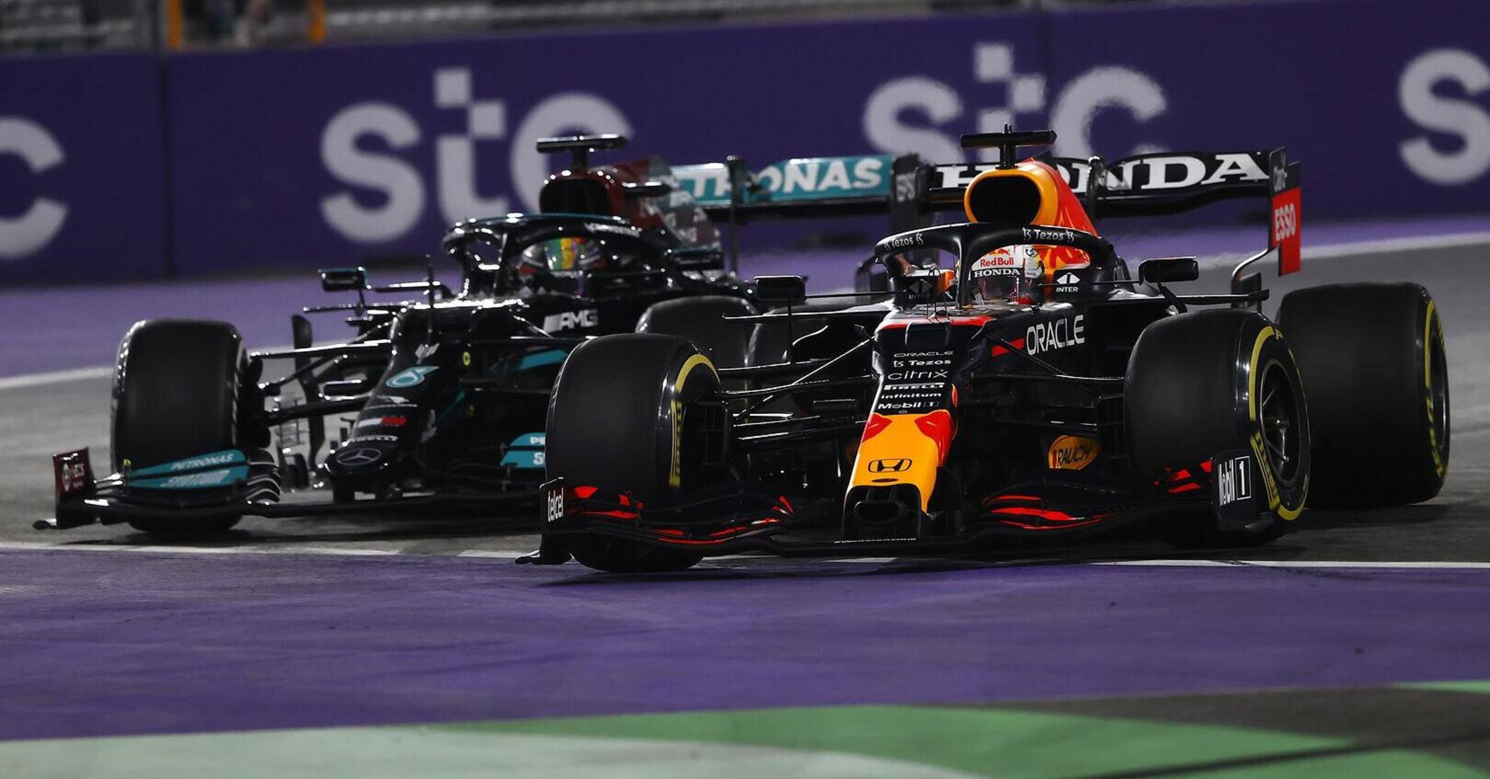 Formula 1: cosa succederebbe in caso di incidente tra Hamilton e Verstappen ad Abu Dhabi?