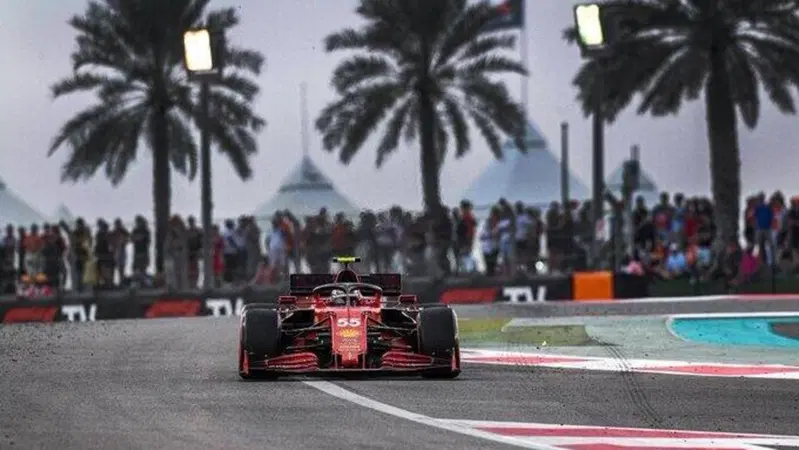 F1, Sainz: "Sono pronto a lottare per il mondiale nel 2022"