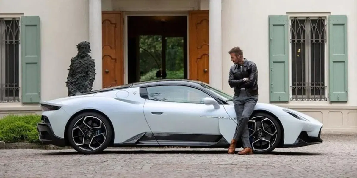 Una nuova Supercar italiana in casa Beckham (2)