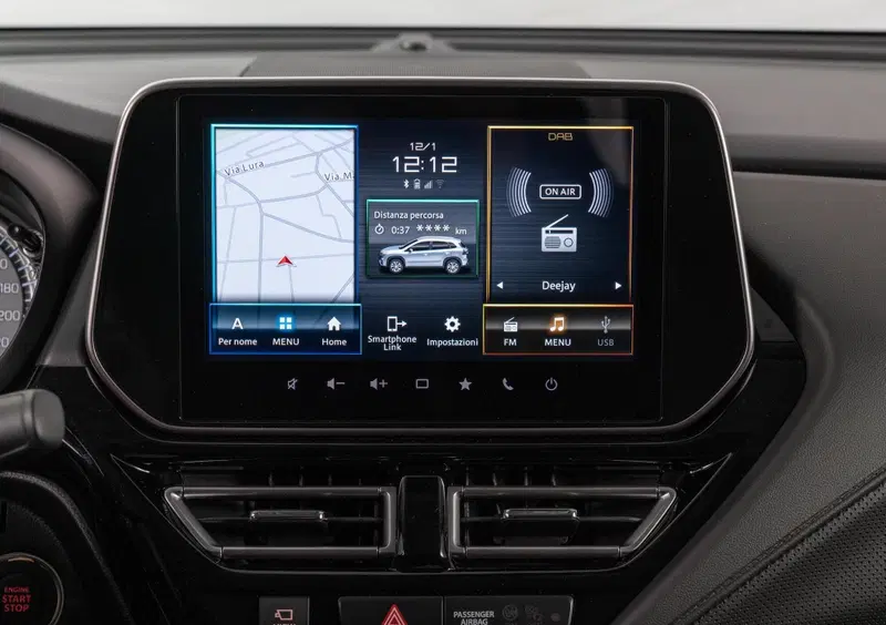 Il nuovo display da 9" con Apple Carplay wireless ed Android Auto