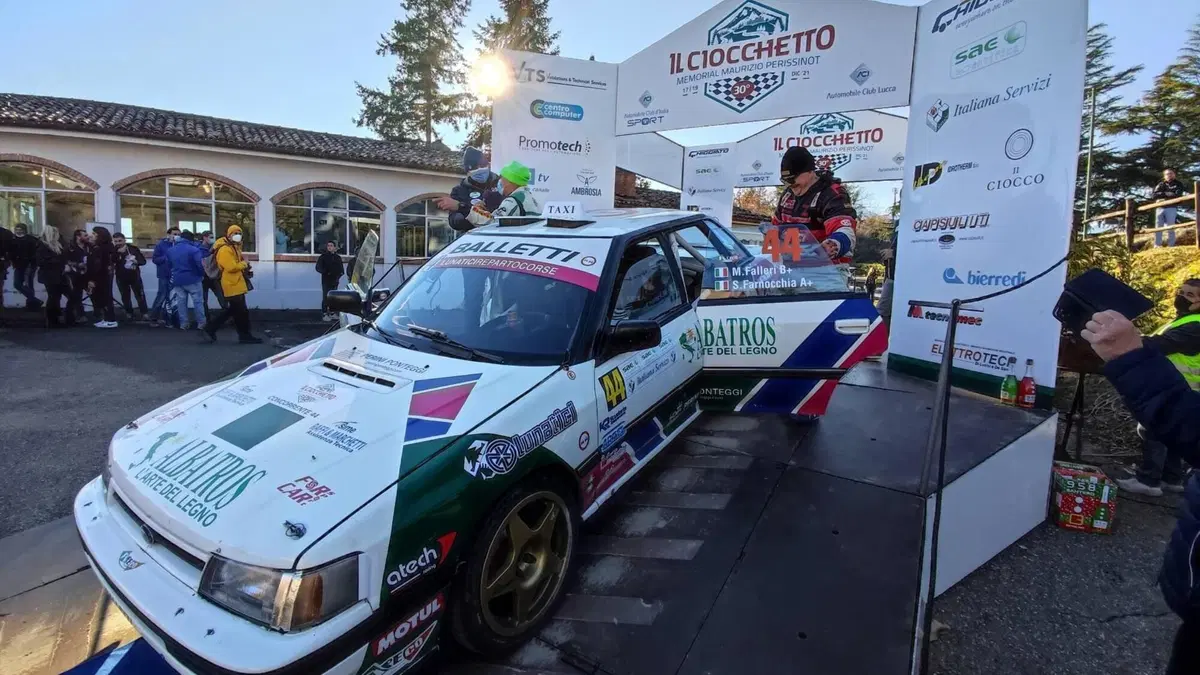 Ciocchetto 30th. Ciuffi-Ciuffi, Mistero Risolto, è Passaggio di Consegne