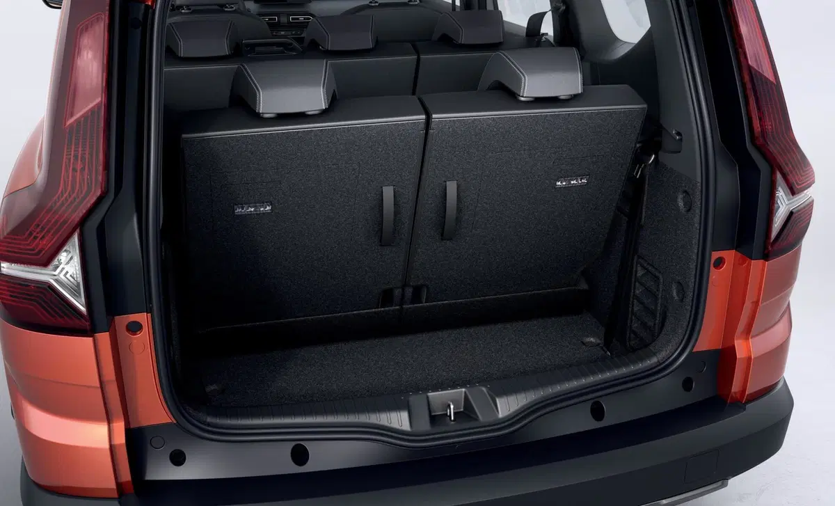 Dacia Jogger (2021-->>) (29)