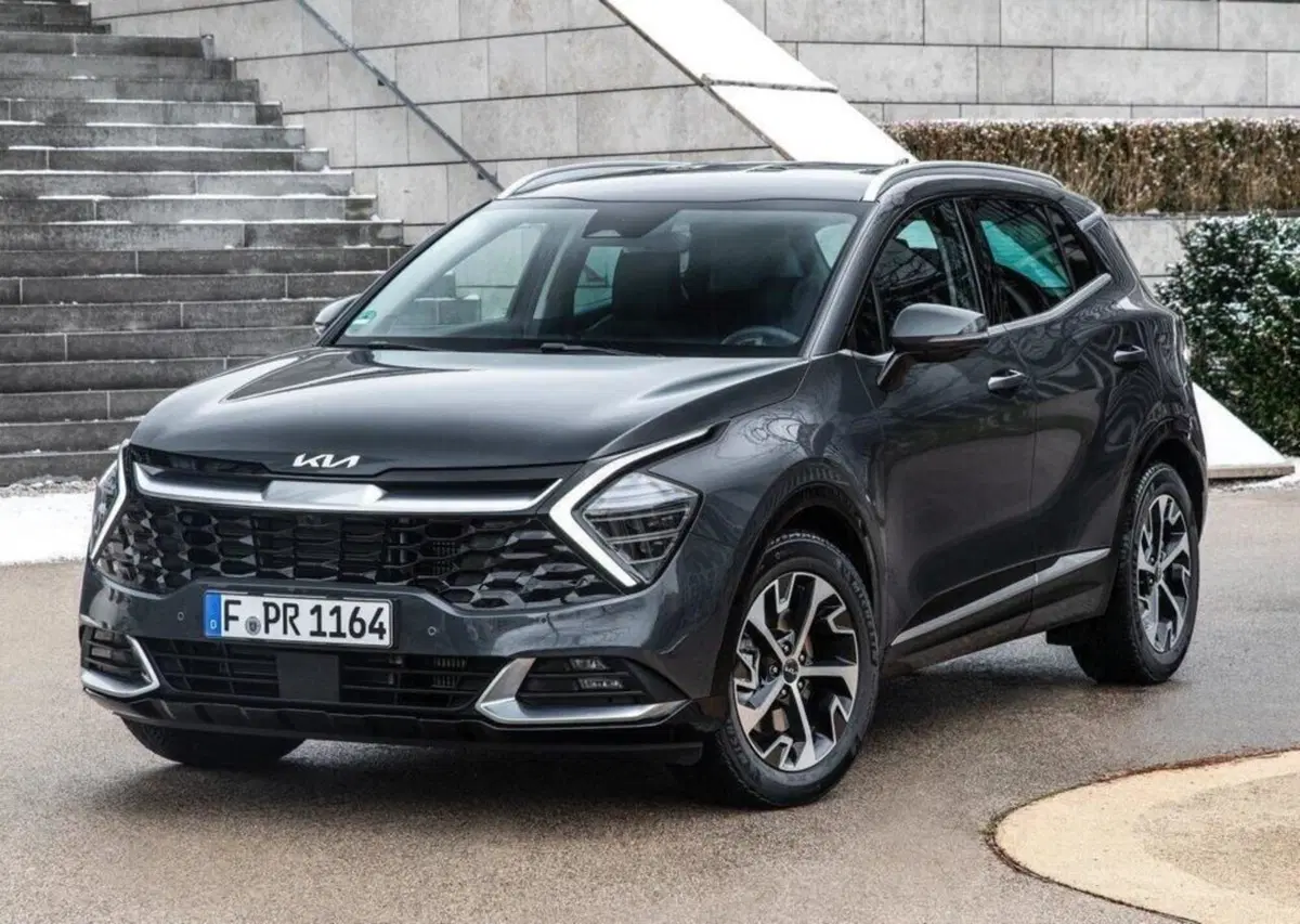 Kia Sportage 2022: rivoluzione totale, più spazio, tecnologia e design audace  (3)