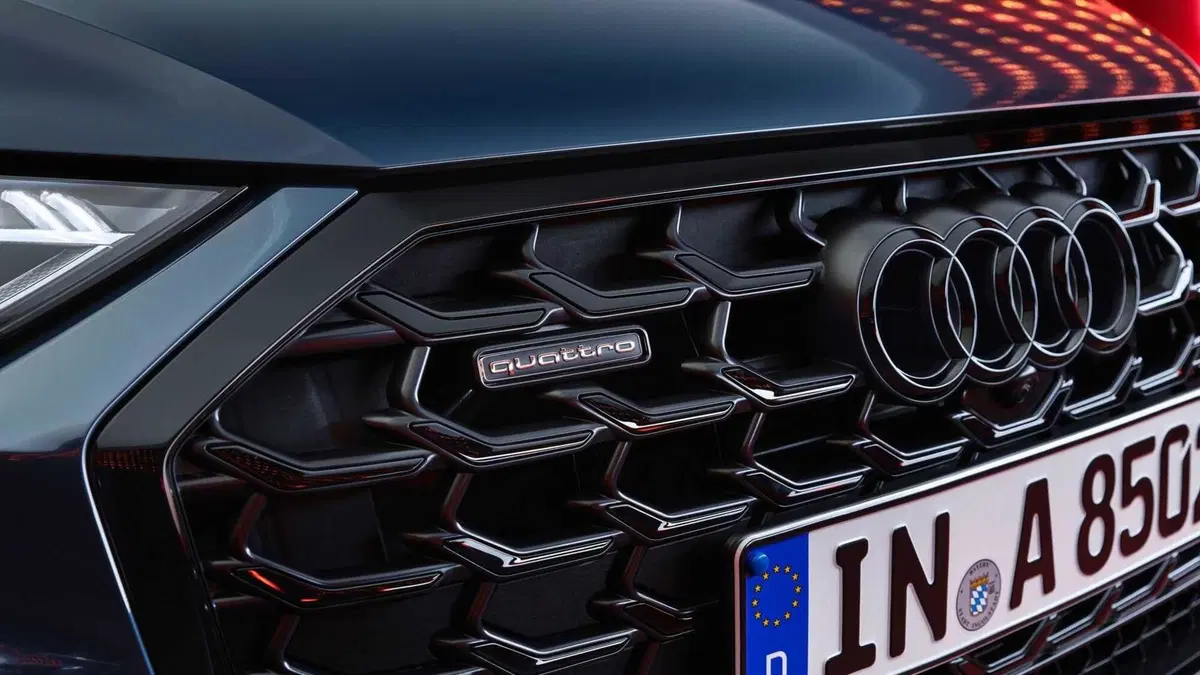 La grande ammiraglia Audi A8 con un nuovo facelift (6)