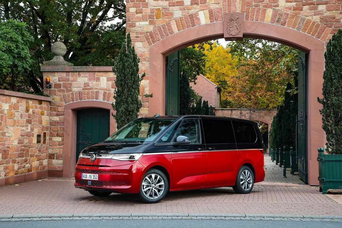 Volkswagen Multivan 2.0 tdi Style 150cv dsg 7p.ti (2)