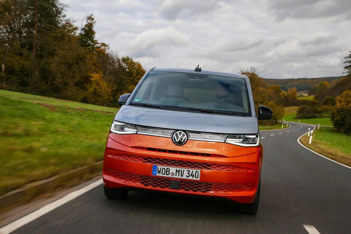 Volkswagen Multivan 2.0 tdi Style 150cv dsg 7p.ti (3)