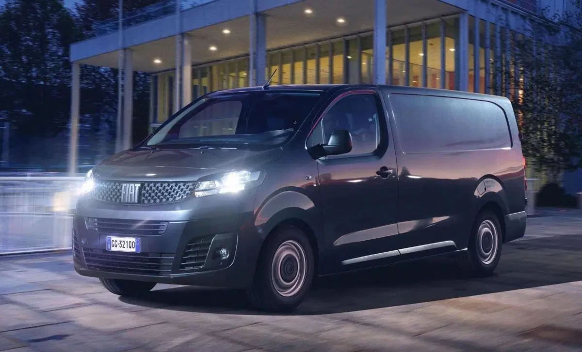 Fiat Scudo Furgone 2.0 BlueHDi 145CV AT8 PL-SL-TN Furgone Lounge (8)