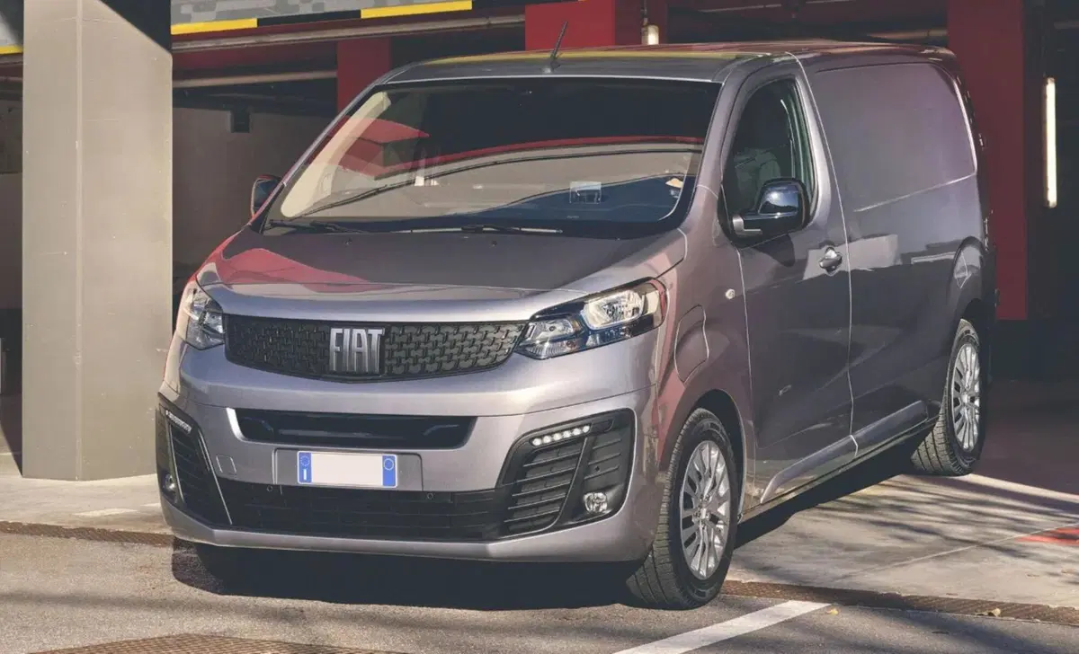 Fiat Scudo Furgone 2.0 BlueHDi 145CV AT8 PL-SL-TN Furgone Lounge (6)