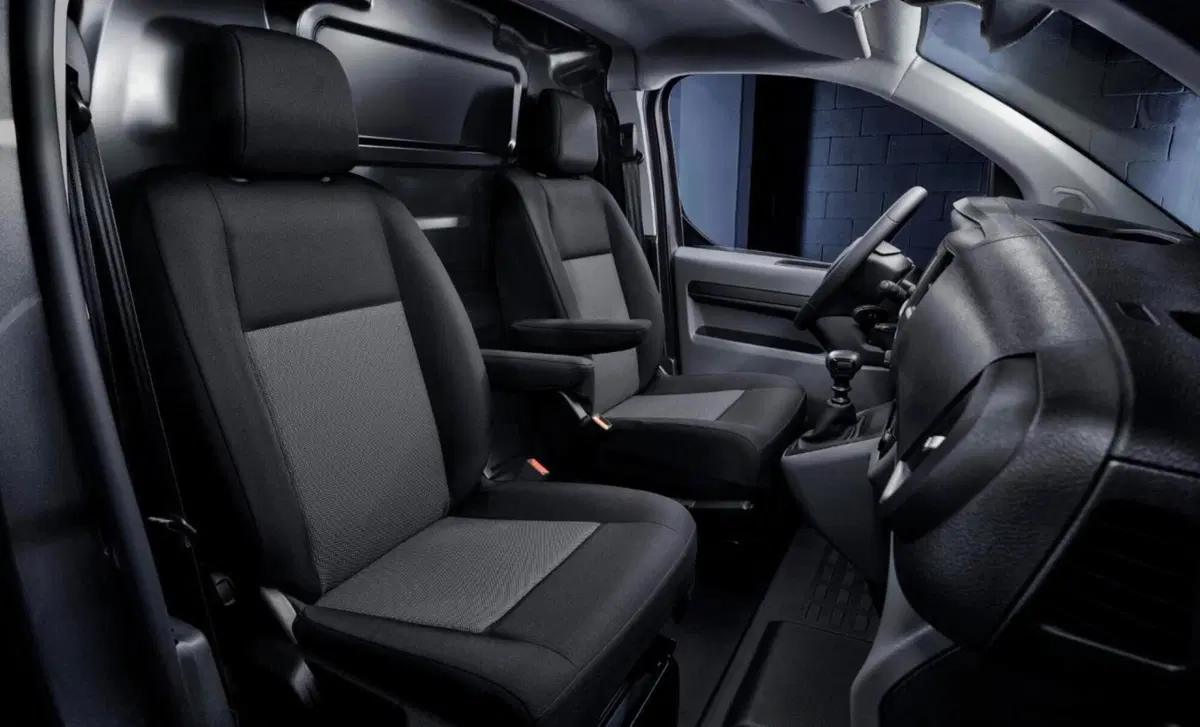 Fiat Scudo Furgone 2.0 BlueHDi 145CV AT8 PL-SL-TN Furgone Lounge (12)