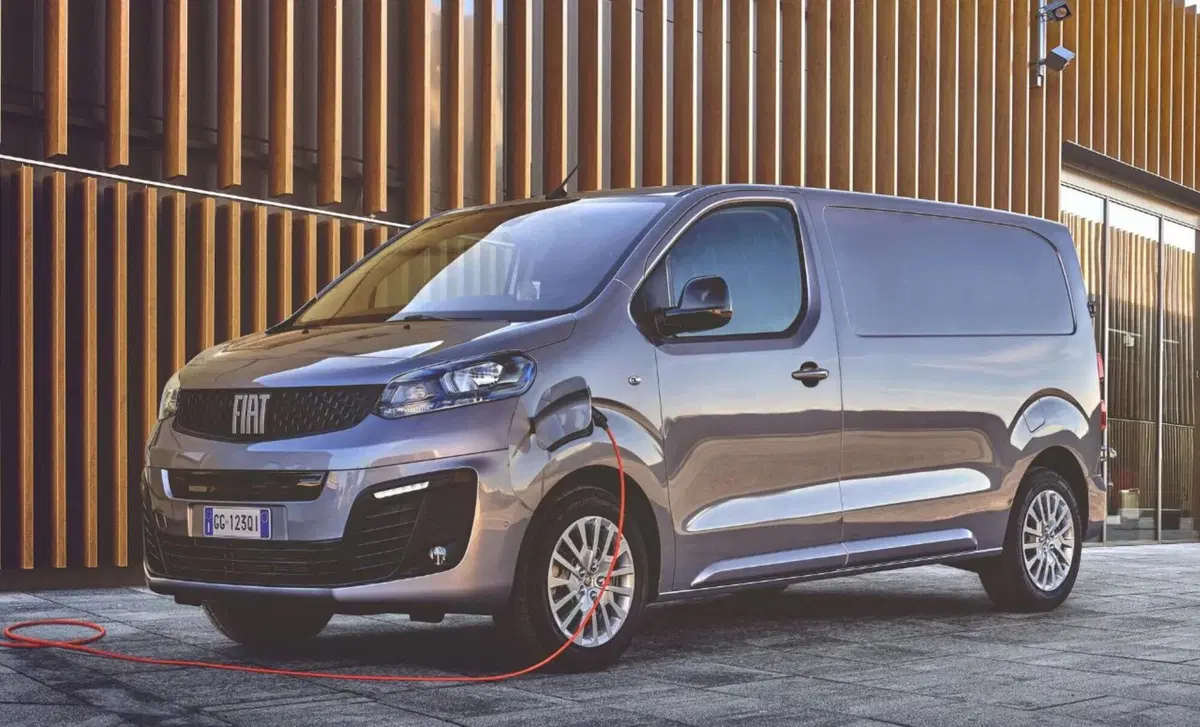 Fiat Scudo Furgone 2.0 BlueHDi 145CV AT8 PL-SL-TN Furgone Lounge (7)