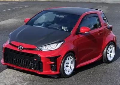Citycar da sparo: ecco la Toyota iQ con motore Kawasaki da 211 CV e componenti GR Yaris