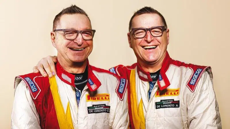 I gemelli De Lorenzo al via della Dakar: "che ansia le verifiche, non vediamo l'ora di correre nel deserto&rdquo;