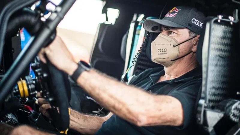 Dakar 2022: prima speciale a Sanders (moto) e Al-Attiyah (auto) ma la sorpresa &egrave; Sainz con l'Audi RS Q e-tron elettrica