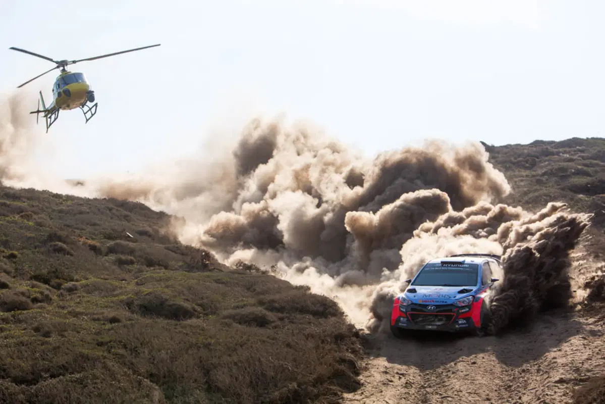 WRC16 Sardegna Italia, Marziani in Paradiso. Dedicato a Neuville (e a Hyundai) (8)
