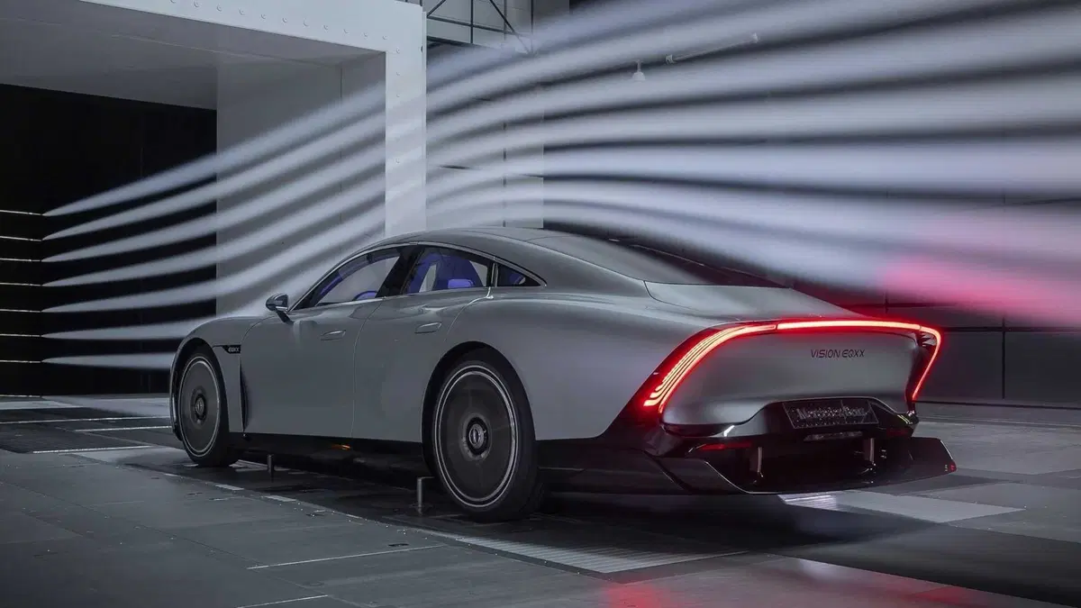 Mercedes Vision EQXX | 1.000 km di AUTONOMIA. Eccola (2)