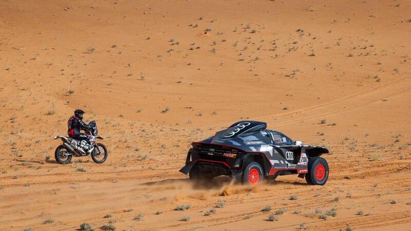 Dakar 2022. T3. La prima volta di Hero e Audi commuove