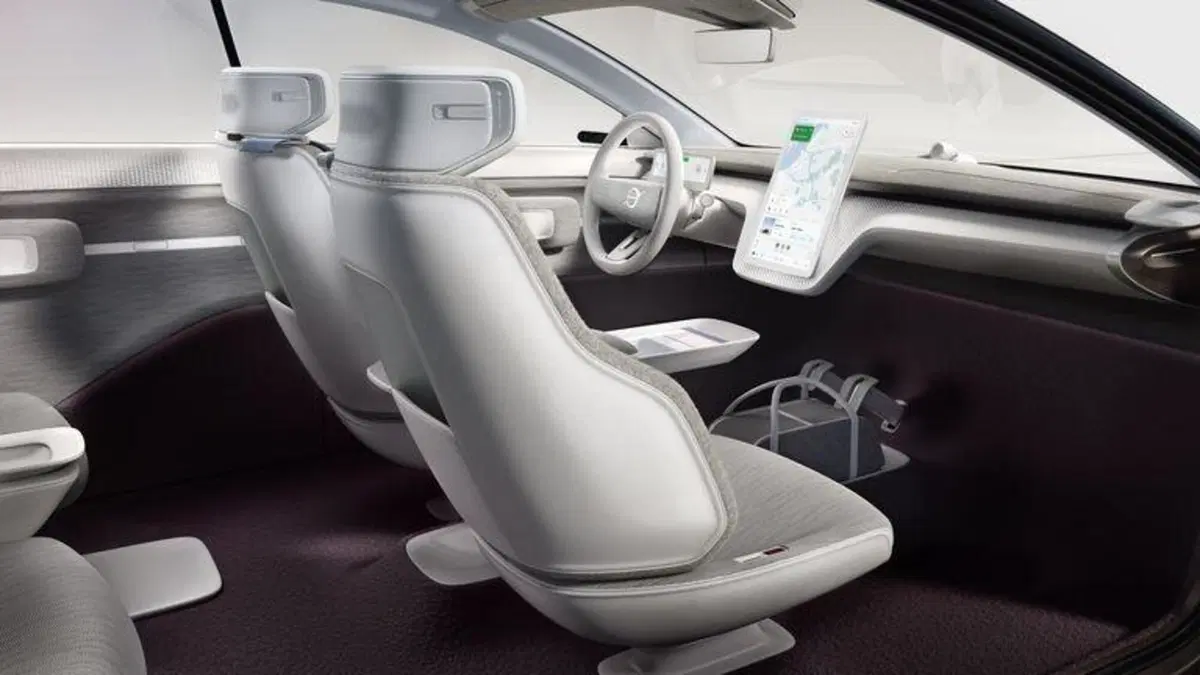 Nuovo SUV Volvo con guida autonoma: dal 2025 (3)