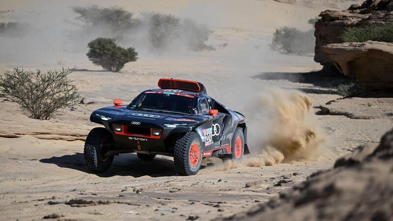 Dakar 2022. T11 Flash: ancora Sainz e Audi davanti a tutti [video ITV]