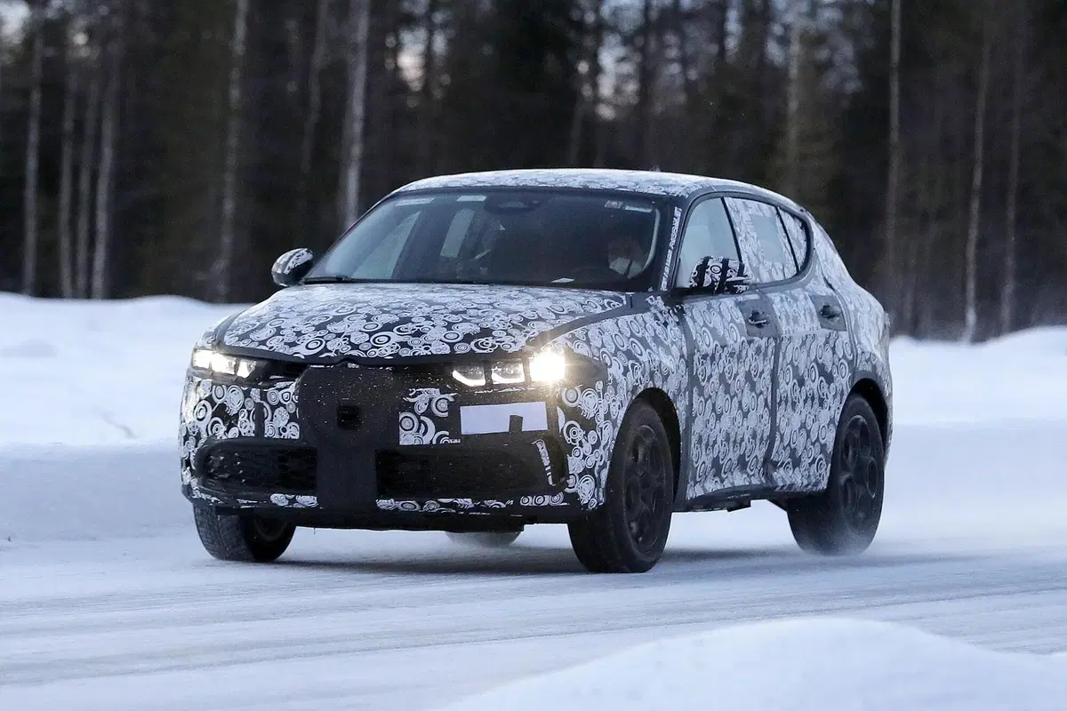Finalmente Alfa Romeo Tonale: l'auto della riscossa per i volumi del Biscione &egrave; in strada [potenza da GTA]