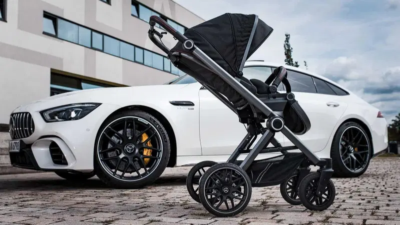 Bambini in auto, Quando bagagliaio e passeggino devono andar d&rsquo;accordo