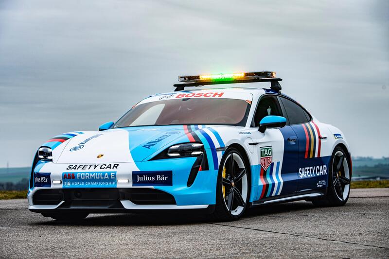 Formula E, la Porsche Taycan &egrave; la nuova Safety Car 