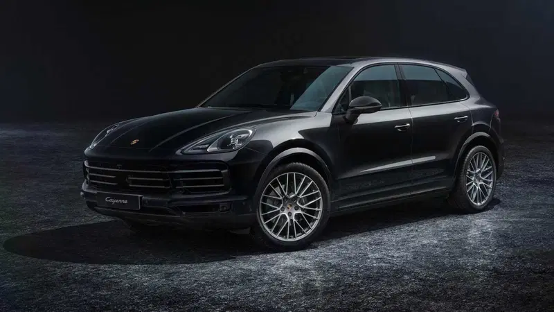 Nuova veste per la Porsche Cayenne, sfoggia l'allestimento Platinum Edition