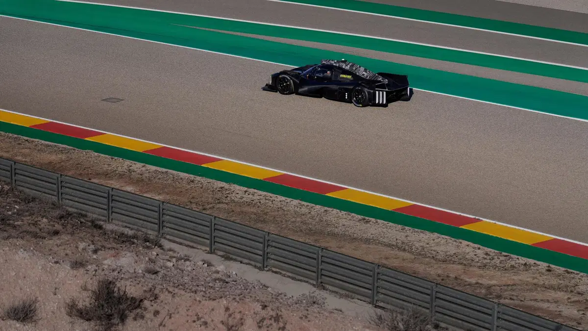 Peugeot 9X8, l'hypercar del Leone comincia i test in pista senza l'ala posteriore