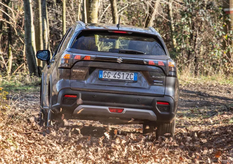 Suzuki S-Cross (26)
