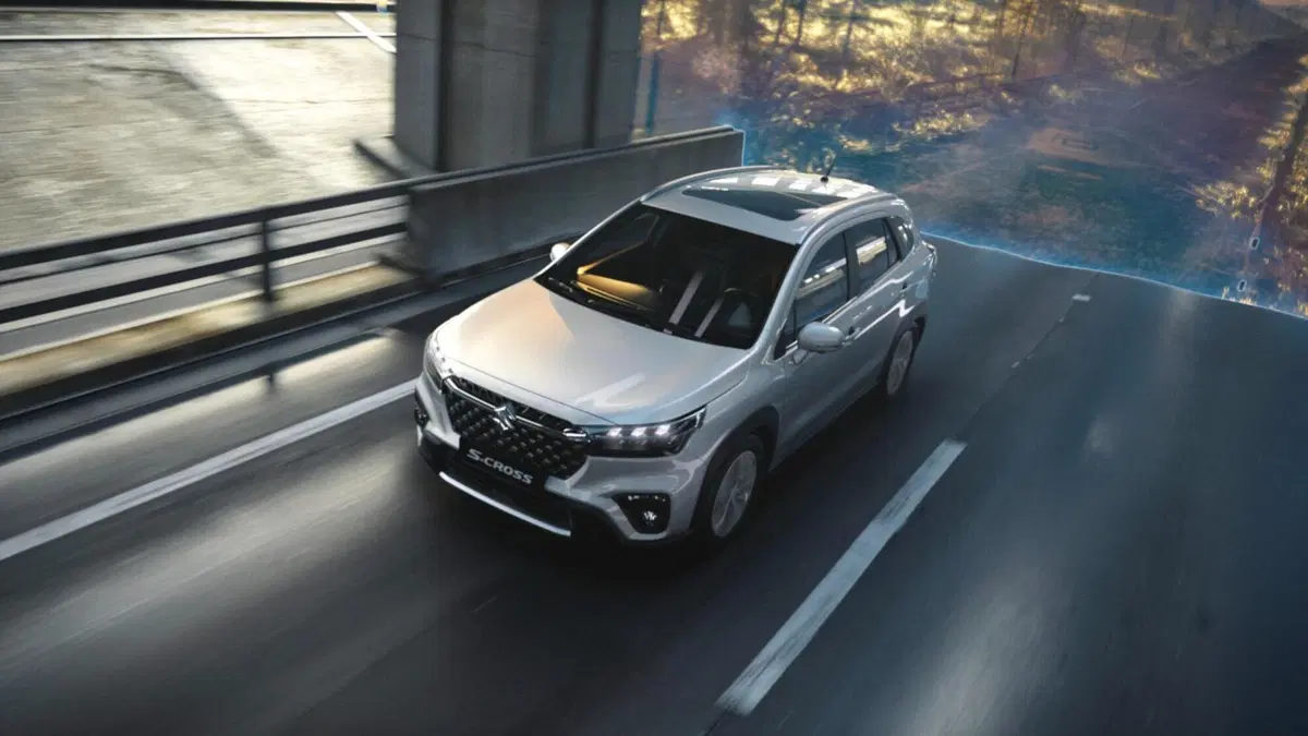Suzuki S-Cross 1.5h 140v Starview 4wd allgrip at (27)