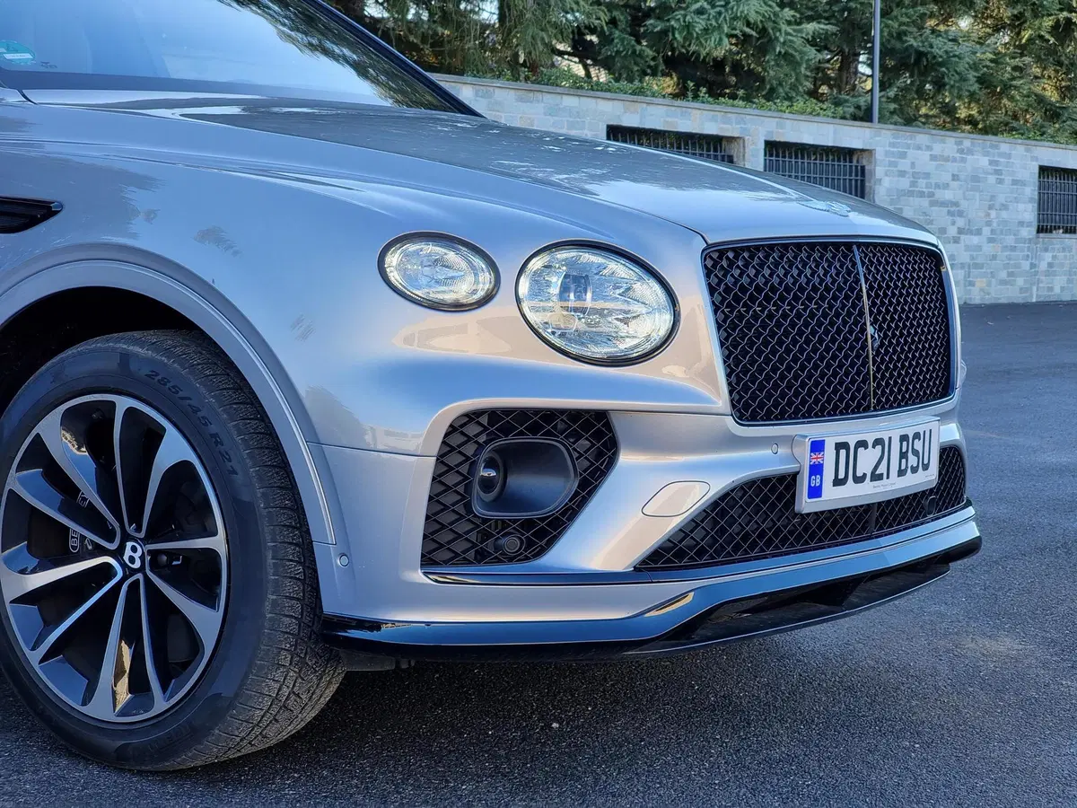 Galleria Bentley Bentayga (9)