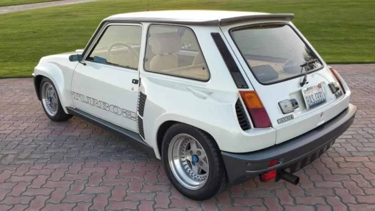 R5 elettrica no grazie, meglio l'assurda Renault 5 Turbo 2 rotativa [motore Wankel Mazda] (3)