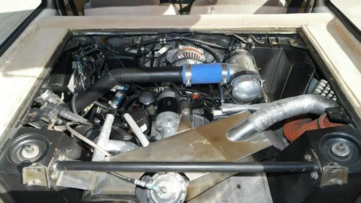 R5 elettrica no grazie, meglio l'assurda Renault 5 Turbo 2 rotativa [motore Wankel Mazda] (4)