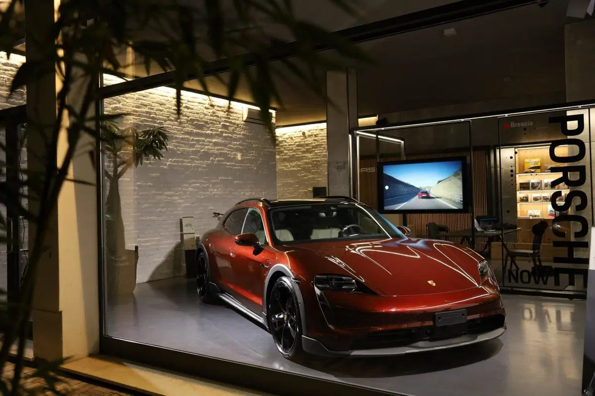 Porsche vende bene e in modo nuovo: Italia 3° mercato europeo grazie a Macan e nuovi format di contatto (13)