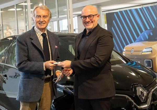 La nuova auto 2022 del grande presidente Ferrari che ha vinto tutto anche in F.1? Elettrica, Renault, Zoe