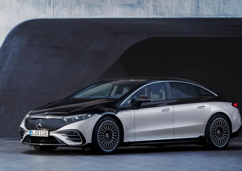 Mercedes-Benz EQS (2021-->>) (7)