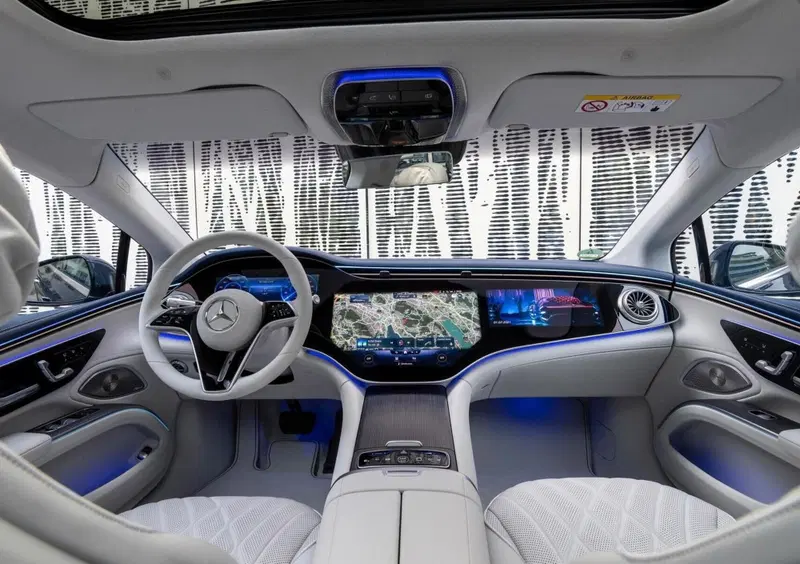 Mercedes-Benz EQS (2021-->>) (17)