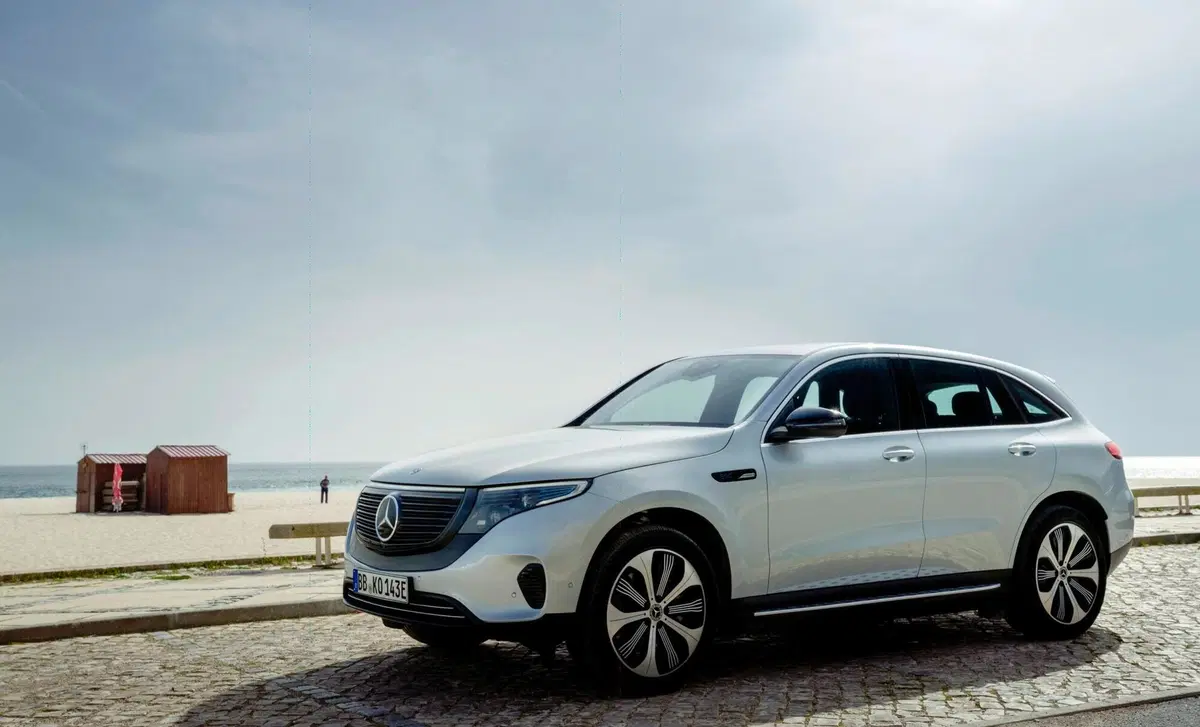 Mercedes-Benz EQC 400 4Matic Premium (2)