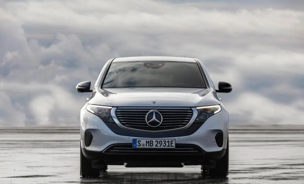 Mercedes-Benz EQC 400 4Matic Premium (4)