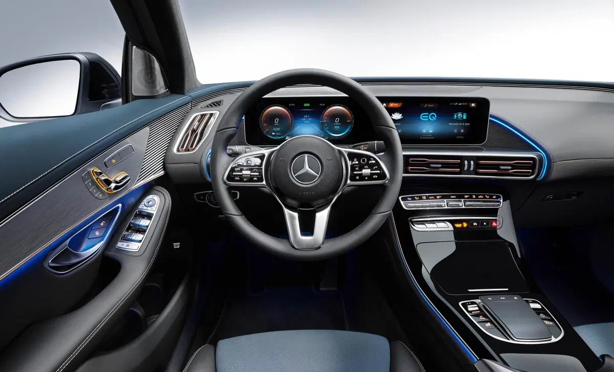 Mercedes-Benz EQC 400 4Matic Premium (12)