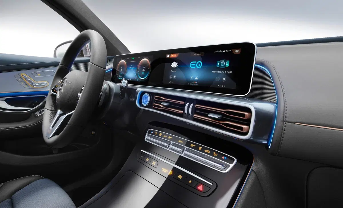 Mercedes-Benz EQC 400 4Matic Premium (17)