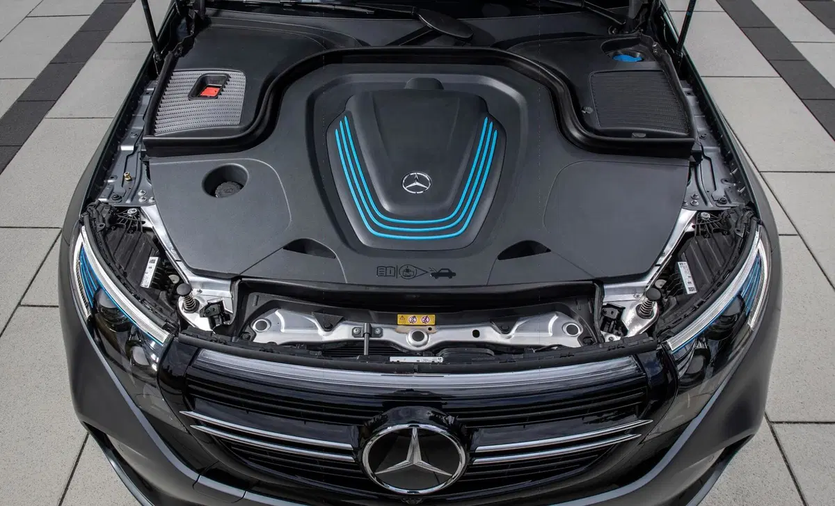 Mercedes-Benz EQC 400 4Matic Premium (27)