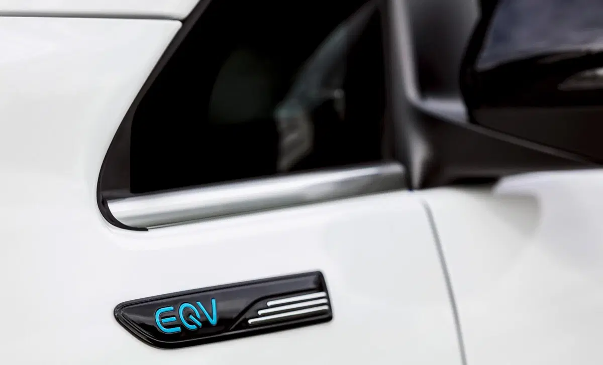 Mercedes-Benz EQV (2020-->>) (18)