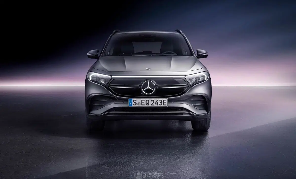 Mercedes-Benz EQA (18)