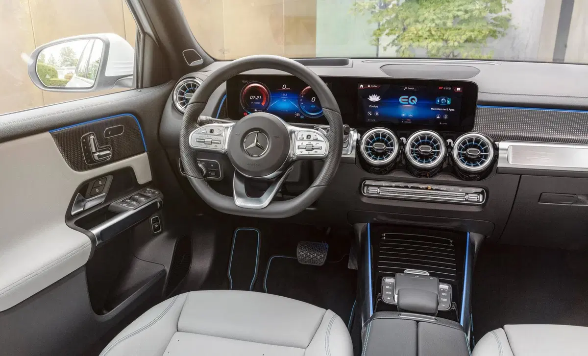 Mercedes-Benz EQB (31)