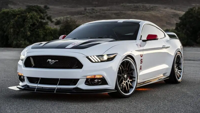 Auto &ldquo;spaziali&rdquo; americane? Non solo Tesla: ecco la Mustang Apollo 