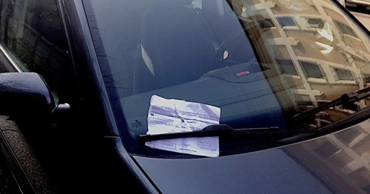 Forl&igrave;, mette una multa falsa sull'auto per evitarne una vera 