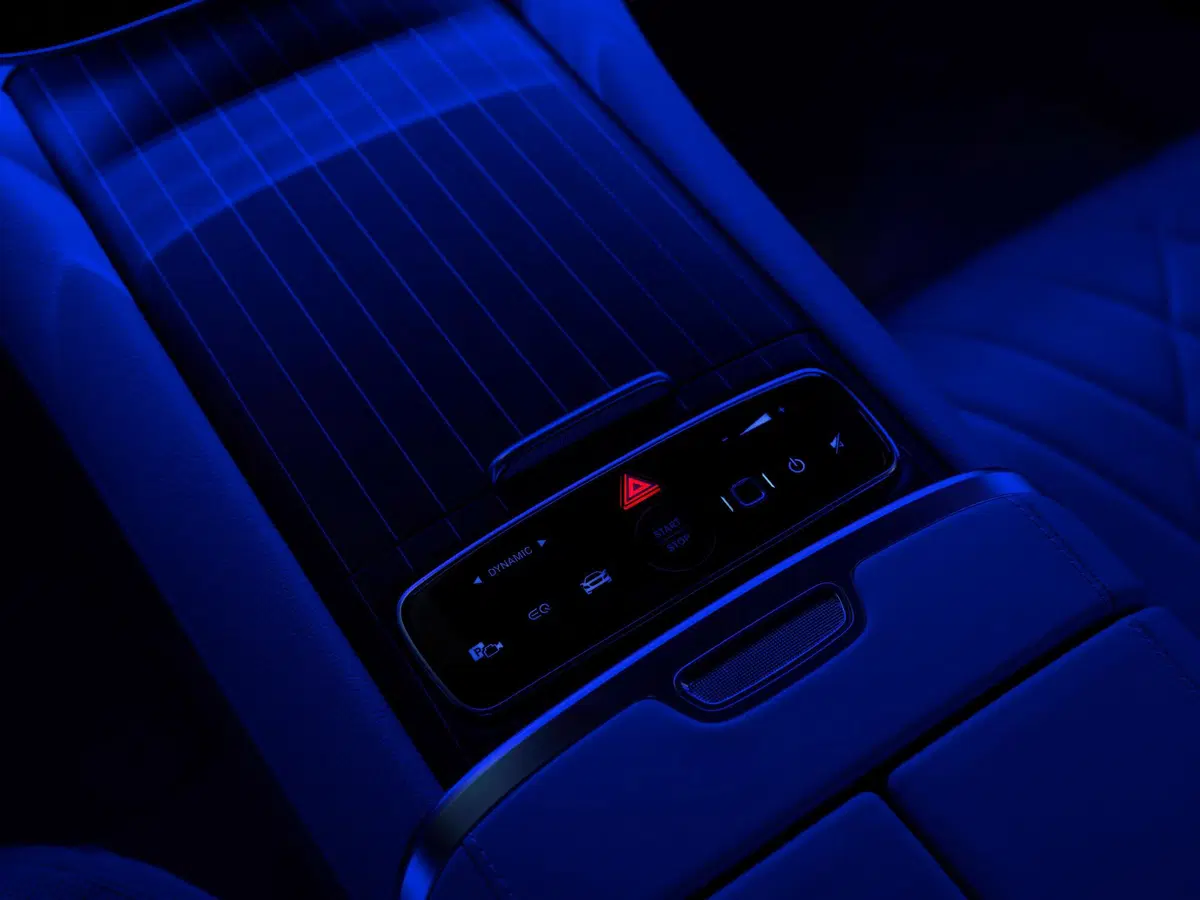 Mercedes EQS, Tutto quello che si potrà vedere e toccare [sulla regina delle auto elettriche] (8)