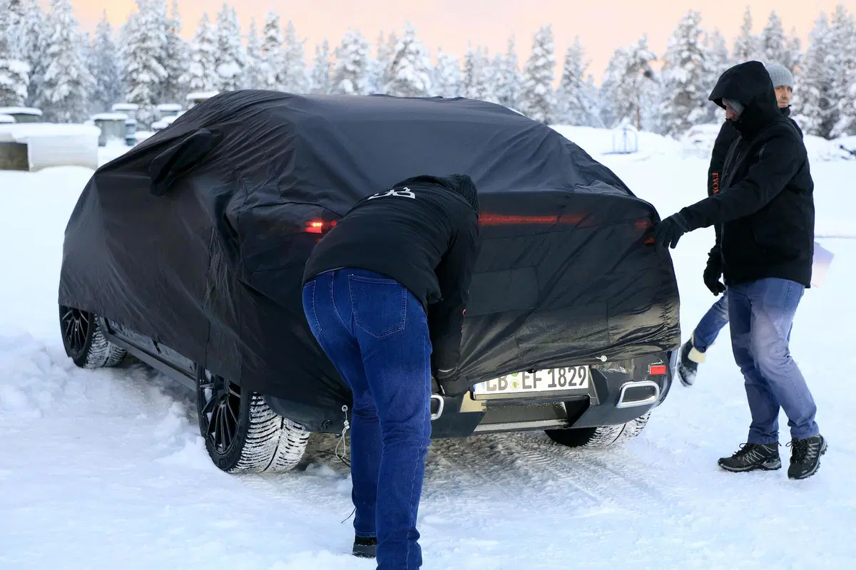 Porsche Macan EV 2023: la SUV 100% elettrica per affiancare Taycan nelle zero emissioni [FOTO GALLERY] (15)