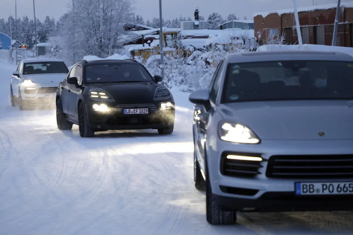 Porsche Macan EV 2023: la SUV 100% elettrica per affiancare Taycan nelle zero emissioni [FOTO GALLERY] (17)