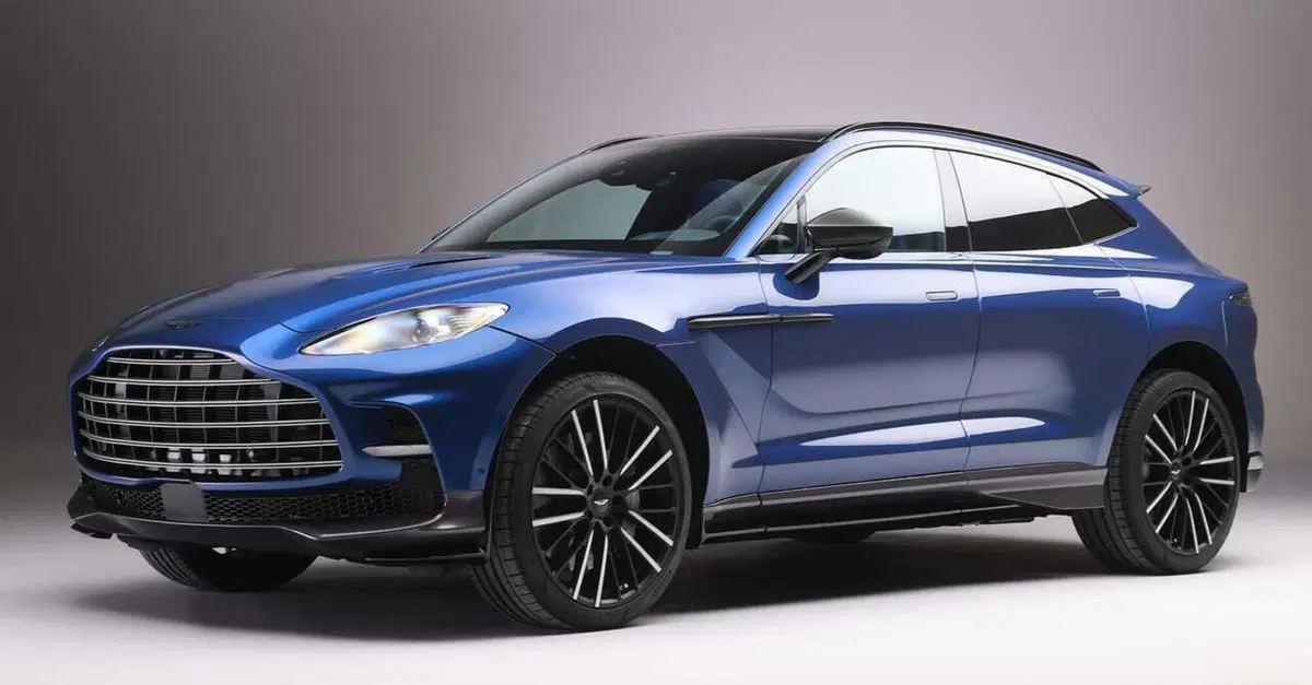 Un SUV tutto lusso e potenza? Aston Martin DBX707, il n&deg;1 senza spina